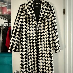 EXPRESS Vintage Houndstooth Coat